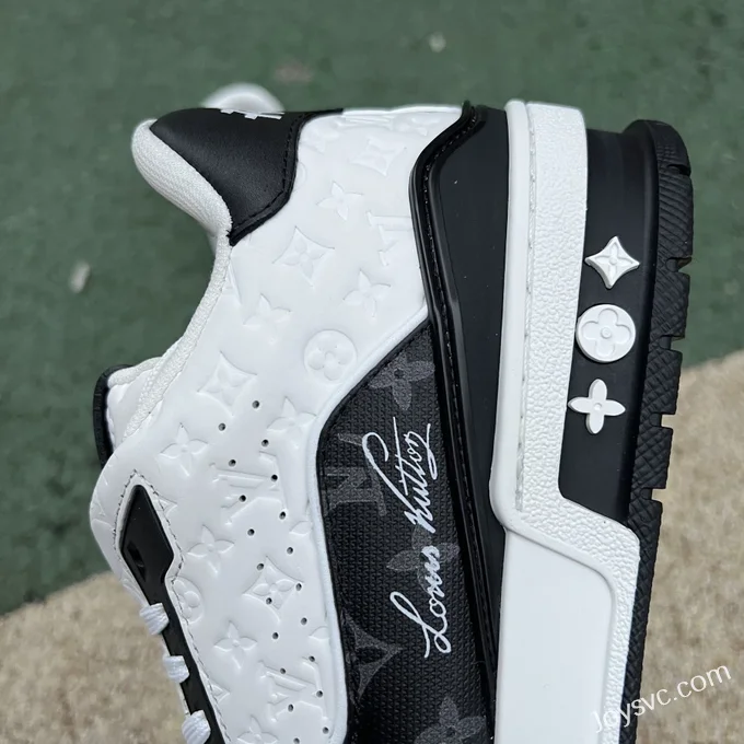 Louis Vuitton Trainer Black White Low Leather Lace-Up