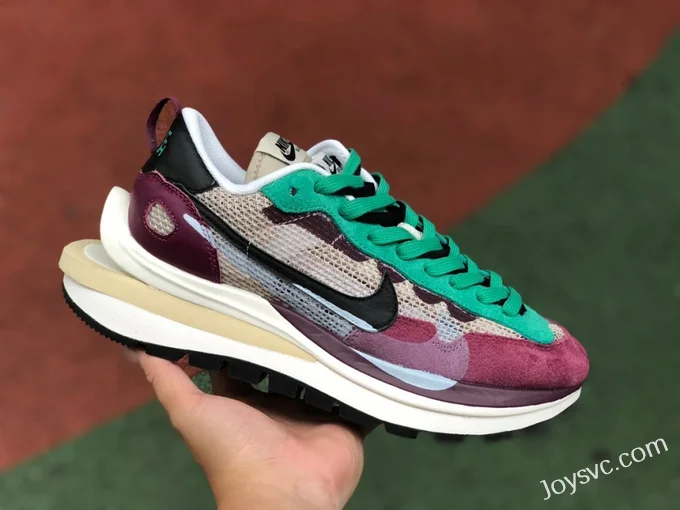 Nike x Sacai Vaporwaffle Burgundy DD3035-200