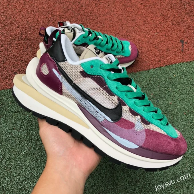 Nike x Sacai Vaporwaffle Burgundy DD3035-200