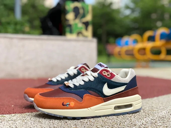 Nike Air Max 1 Kasina Brown Running Shoes DQ8475-800