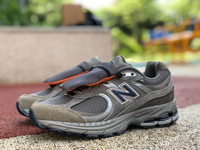 NB 200R Castle Grey New Balance 2002R Retro Running Shoes M2002RVA