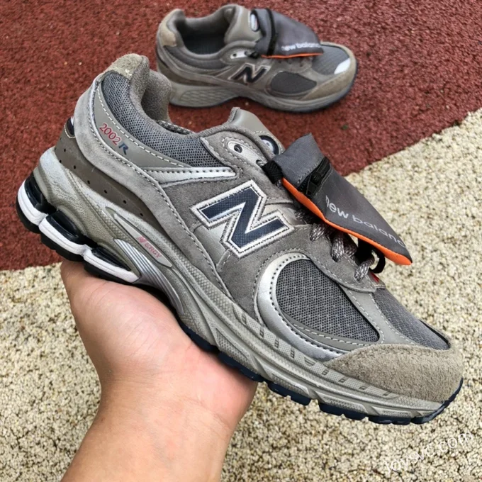 NB 200R Castle Grey New Balance 2002R Retro Running Shoes M2002RVA