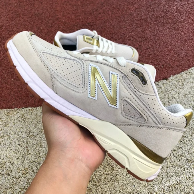 New Balance 990 Beige Gold Retro Running Shoes M990AG4