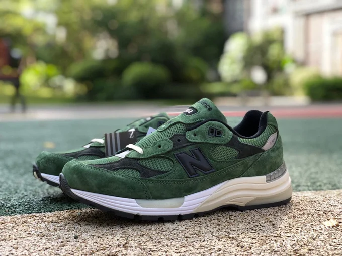 New Balance 992 Green JJJJound Retro Running Shoes M992JJ