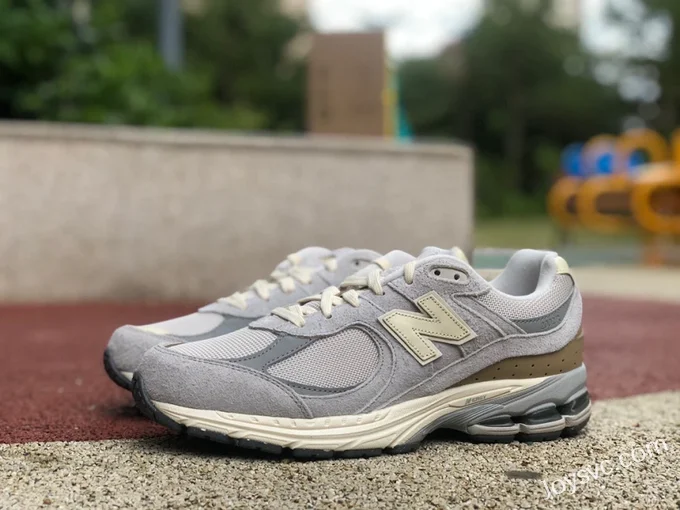 NB 2202 Original Grey Gold New Balance 2002R Retro Running Shoes M2002RSA