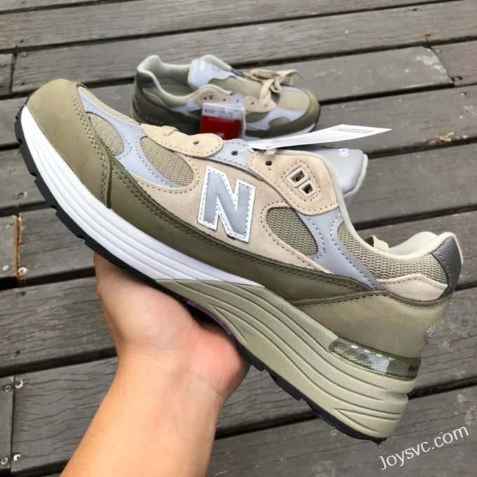 New Balance 992 Grey Silver WTAPS Retro Running Shoes M992WT