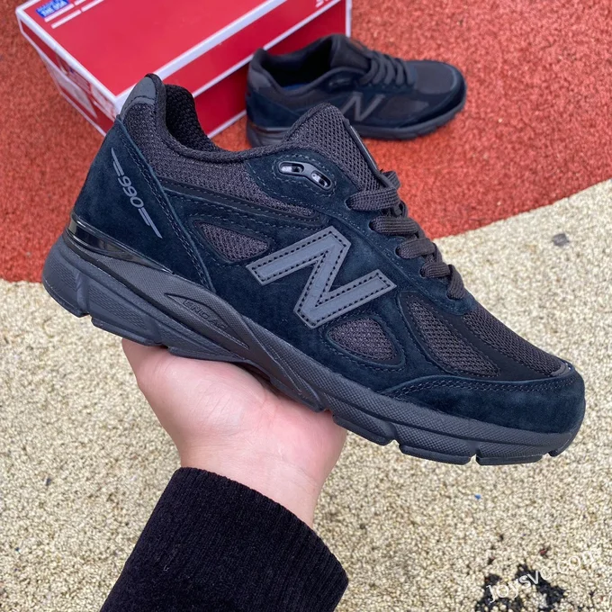 New Balance 990V4 Black Retro Running Shoes M990BB4