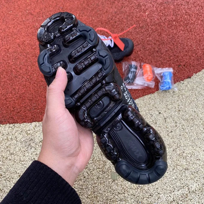 OFF-WHITE x Nike Air VaporMax Black AA3831-001