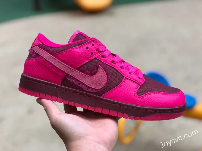 Nike Dunk Low Pink Valentine's Day Retro Sneakers DQ9324-600