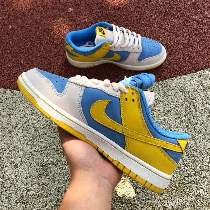 Nike SB Dunk Low 