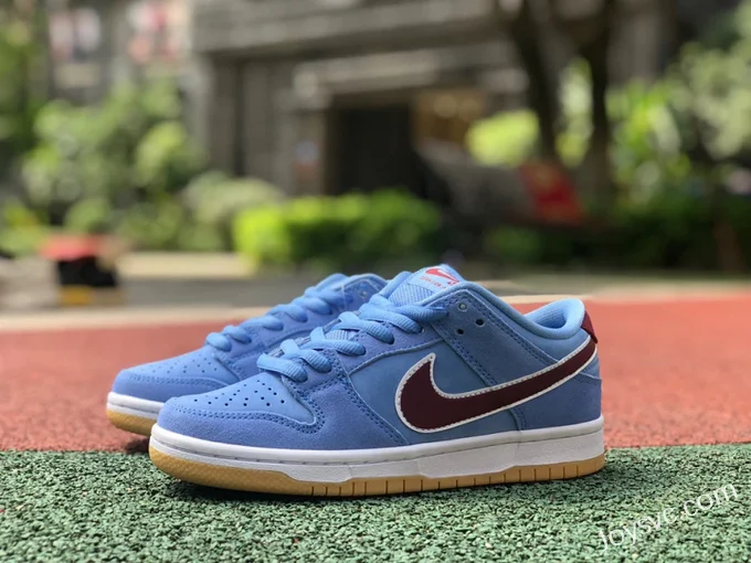 Nike SB Dunk Low PRM Phillies Bubblegum Retro Sneakers DQ4040-400