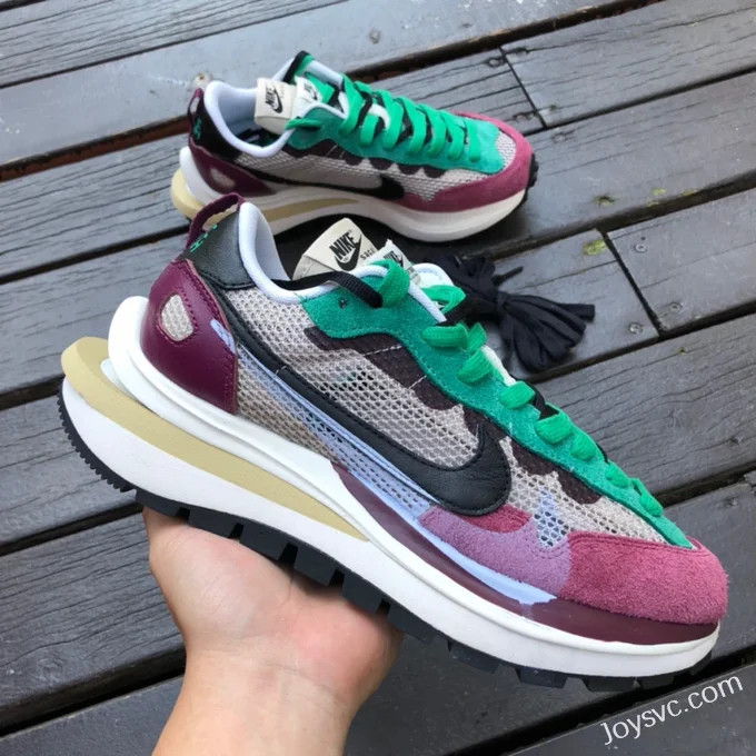 Nike x Sacai Vaporwaffle Burgundy DD3035-200