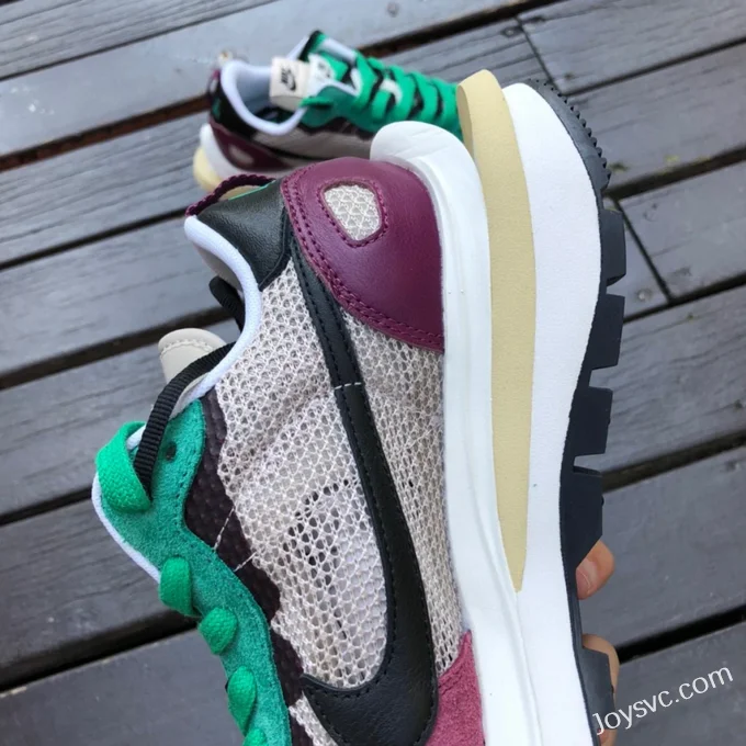 Nike x Sacai Vaporwaffle Burgundy DD3035-200