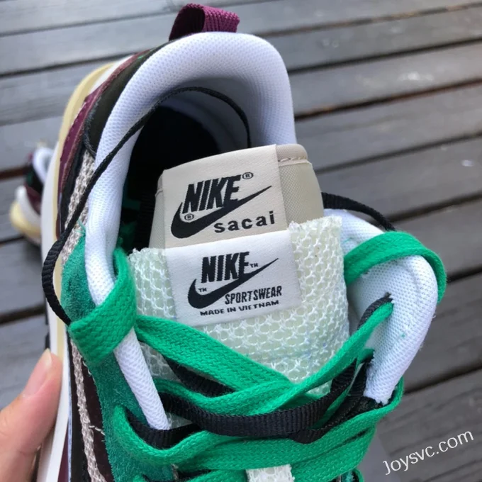 Nike x Sacai Vaporwaffle Burgundy DD3035-200