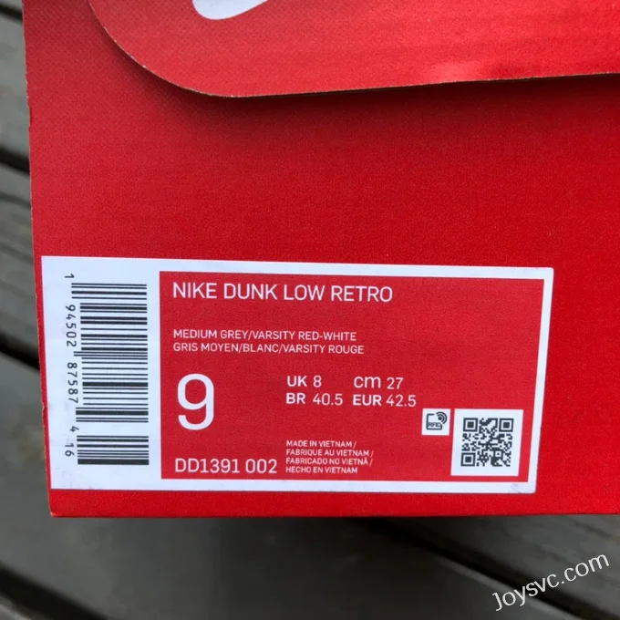 Nike Dunk Low UNLV Grey Red Retro Low-Top Sneakers DD1391-002