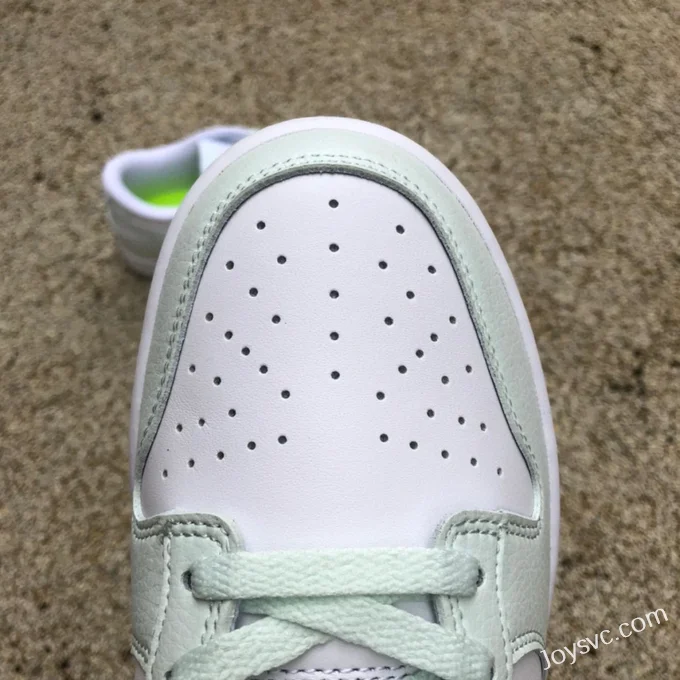 Nike Dunk Low Mint Green Retro Sneakers DN1431-102