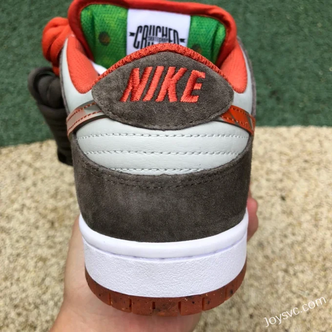 Crushed Skate Shop x Nike SB Dunk Low Graffiti DH7782-001