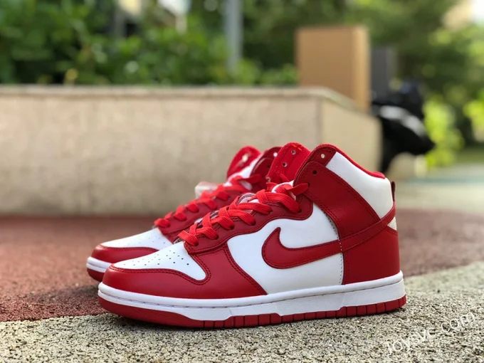 Nike Dunk High Retro University Red DD1399-106