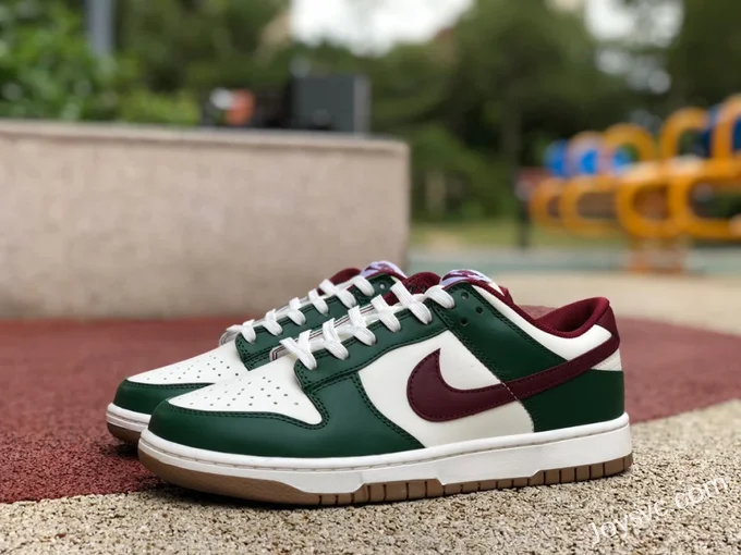 Nike Dunk Low Gorge Green White Green FB7160-161