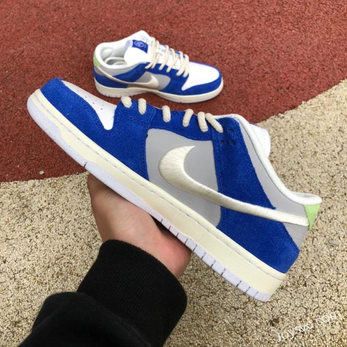 Fly Streetwear x Nike SB Dunk Low DQ5130-400