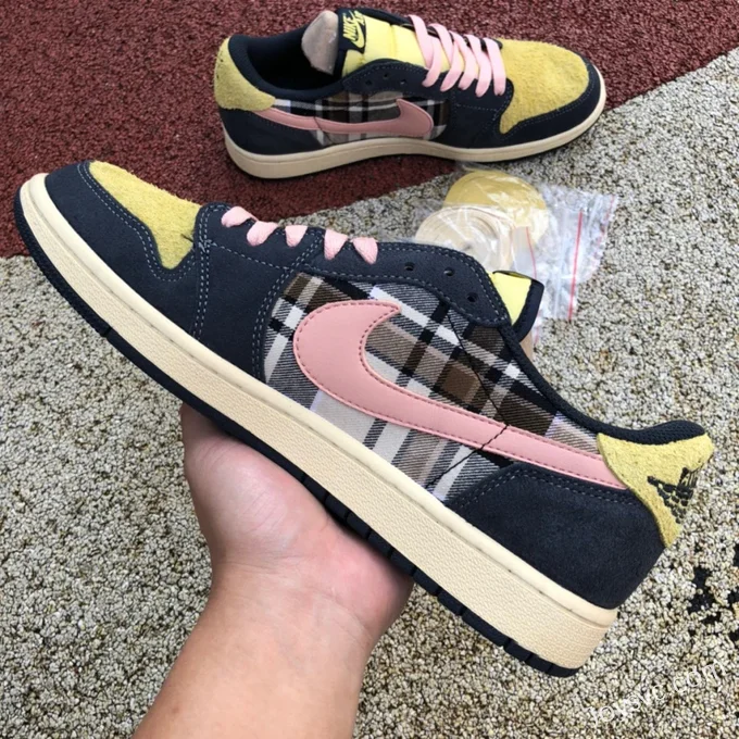 Travis Scott x Air Jordan 1 Low CQ4277-618 Black Yellow Mesh Reverse Swoosh