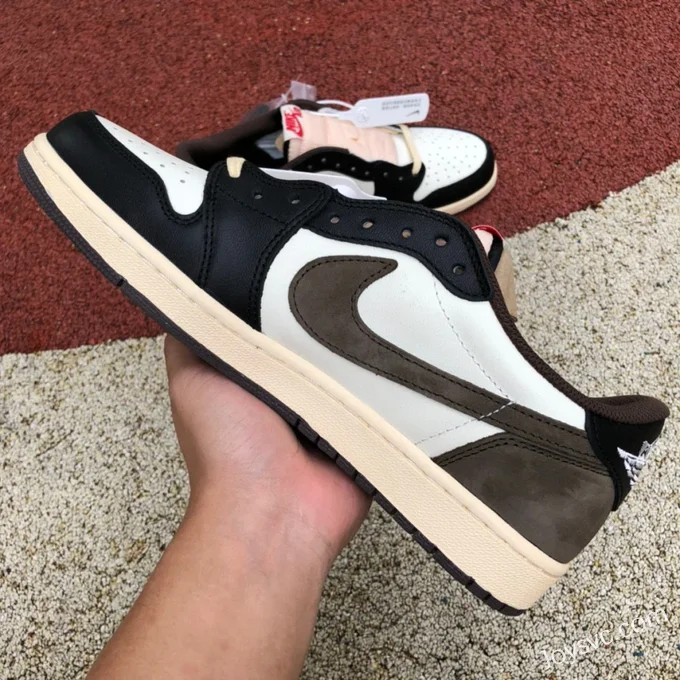 Air Jordan 1 Low CQ4277-105 Dark Mocha