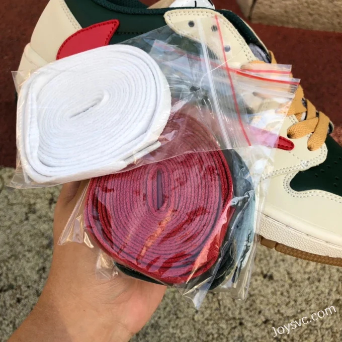 Travis Scott x Air Jordan 1 Low DM7866-801 White Red Green Reverse Swoosh