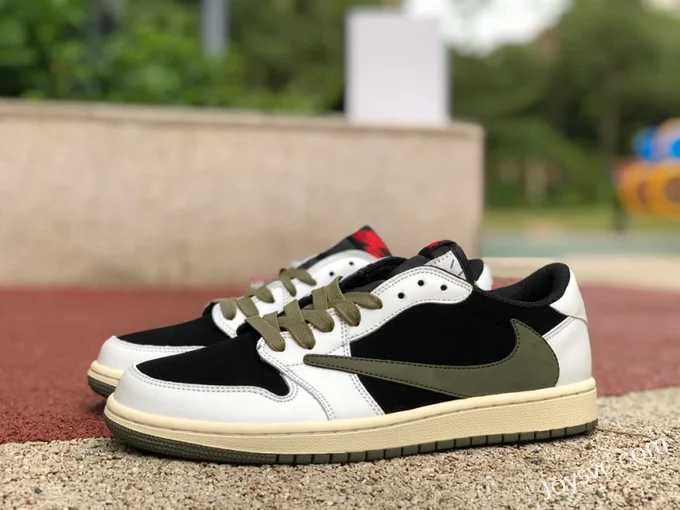 Travis Scott x Air Jordan 1 Low DZ4137-106 White Black Green Reverse Swoosh