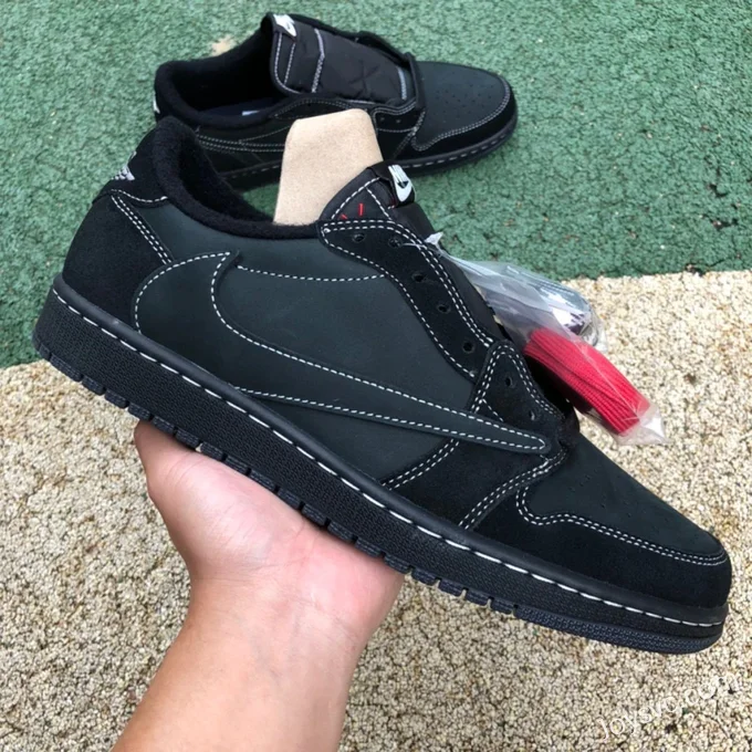 Travis Scott x Air Jordan 1 Low DM7866-001 Black Cat Reverse Swoosh