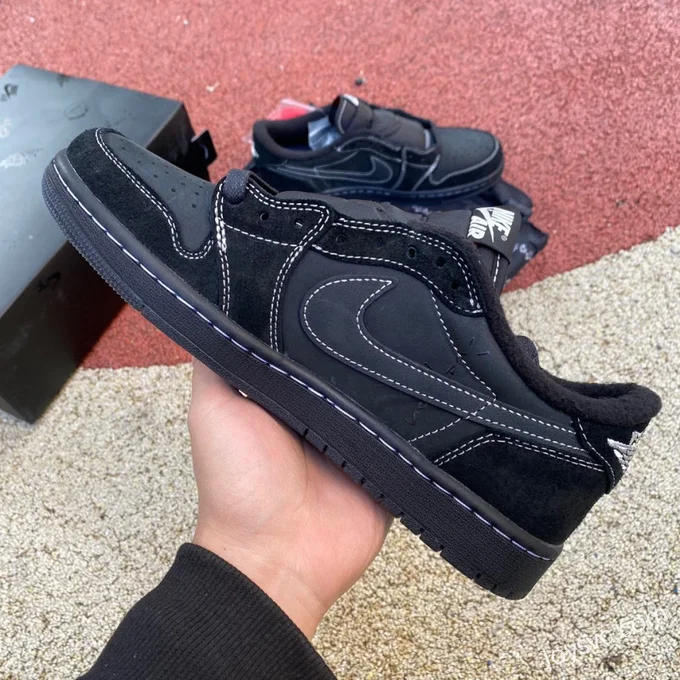 Travis Scott x Air Jordan 1 Low DM7866-001 Black Cat Cost-Effective Version