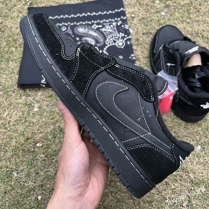 Travis Scott x Air Jordan 1 Low DM7866-001 Black Cat T1 Upgrade Version