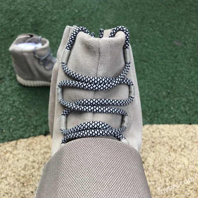 Adidas Yeezy 750 Boost in Grey