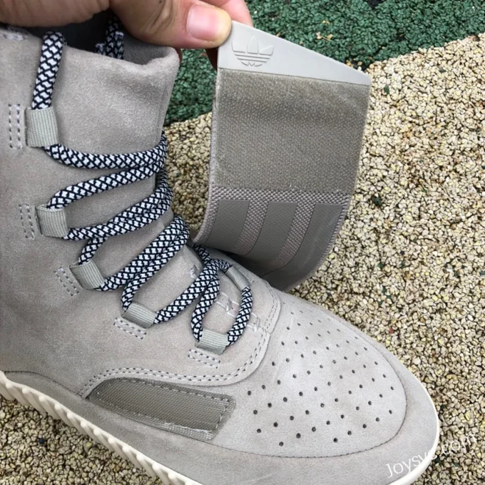 Adidas Yeezy 750 Boost in Grey