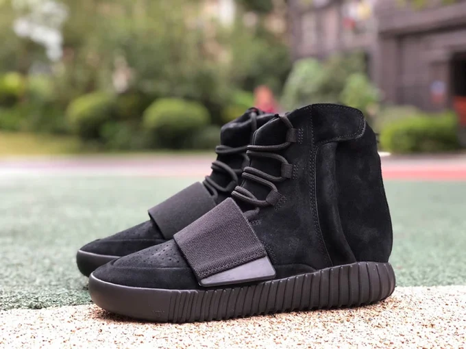 Adidas Yeezy 750 Boost in Black