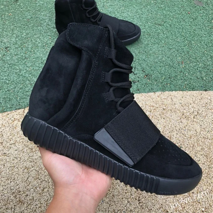 Adidas Yeezy 750 Boost in Black