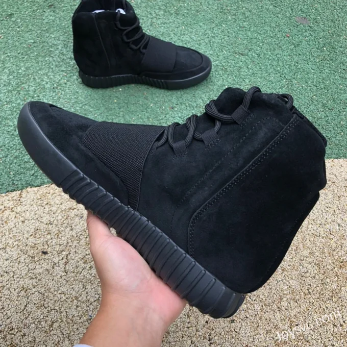 Adidas Yeezy 750 Boost in Black