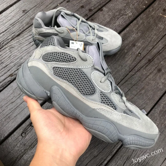 Adidas Yeezy 500 in Earth Grey