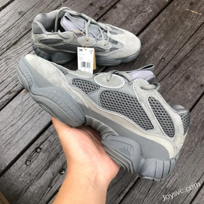 Adidas Yeezy 500 in Earth Grey