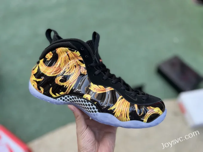 Nike Foamposite One x Supreme Sneakers in Black Straw