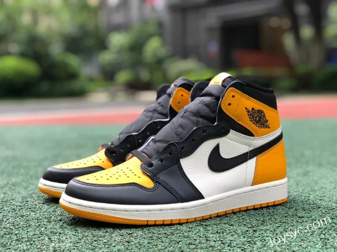 Air Jordan 1 High 555088-711 Black Yellow Toe Retro