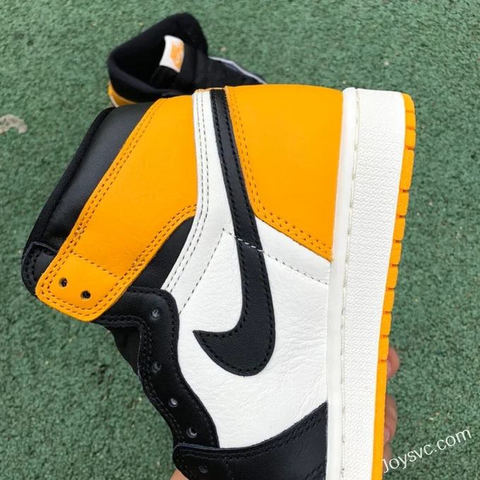 Air Jordan 1 High 555088-711 Black Yellow Toe Retro