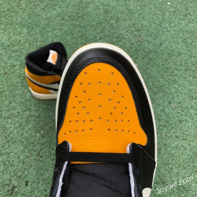 Air Jordan 1 High 555088-711 Black Yellow Toe Retro