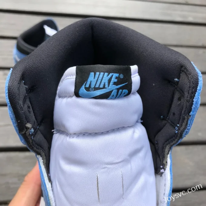 Air Jordan 1 555088-134 UNC University Blue Retro High-Top