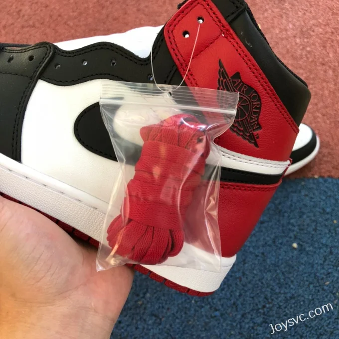 Air Jordan 1 High 555088-125 Black Toe Retro