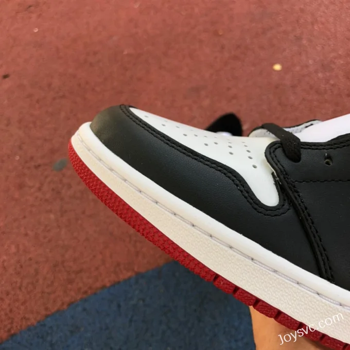 Air Jordan 1 High 555088-125 Black Toe Retro