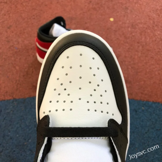 Air Jordan 1 High 555088-125 Black Toe Retro