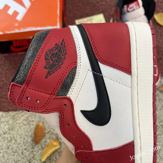 Air Jordan 1 Retro High DZ5485-612 Chicago Lost and Found