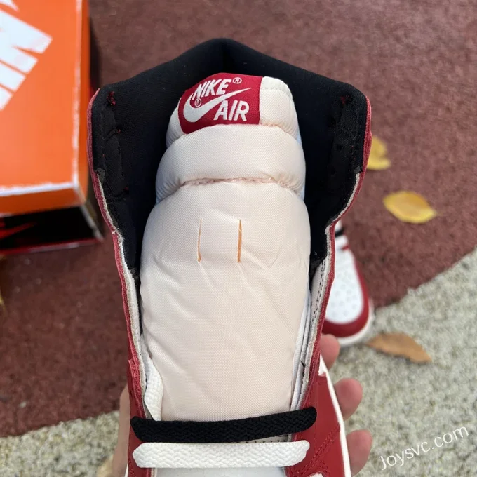 Air Jordan 1 Retro High DZ5485-612 Chicago Lost and Found