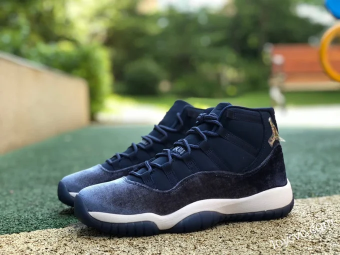 Air Jordan 11 Velvet WMNS 