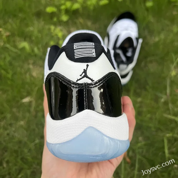 Air Jordan 11 Low Concord GS 528896-153